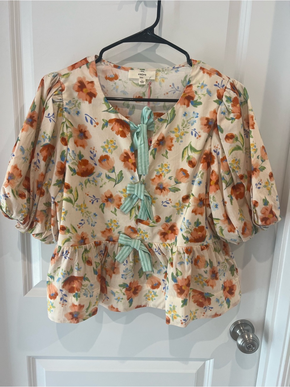Women's Floral Puff-Sleeve Peplum Top - Cream with Orange Flower Print